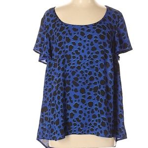 Torrid Blue Leopard Print Sleeve Blouse Size 3